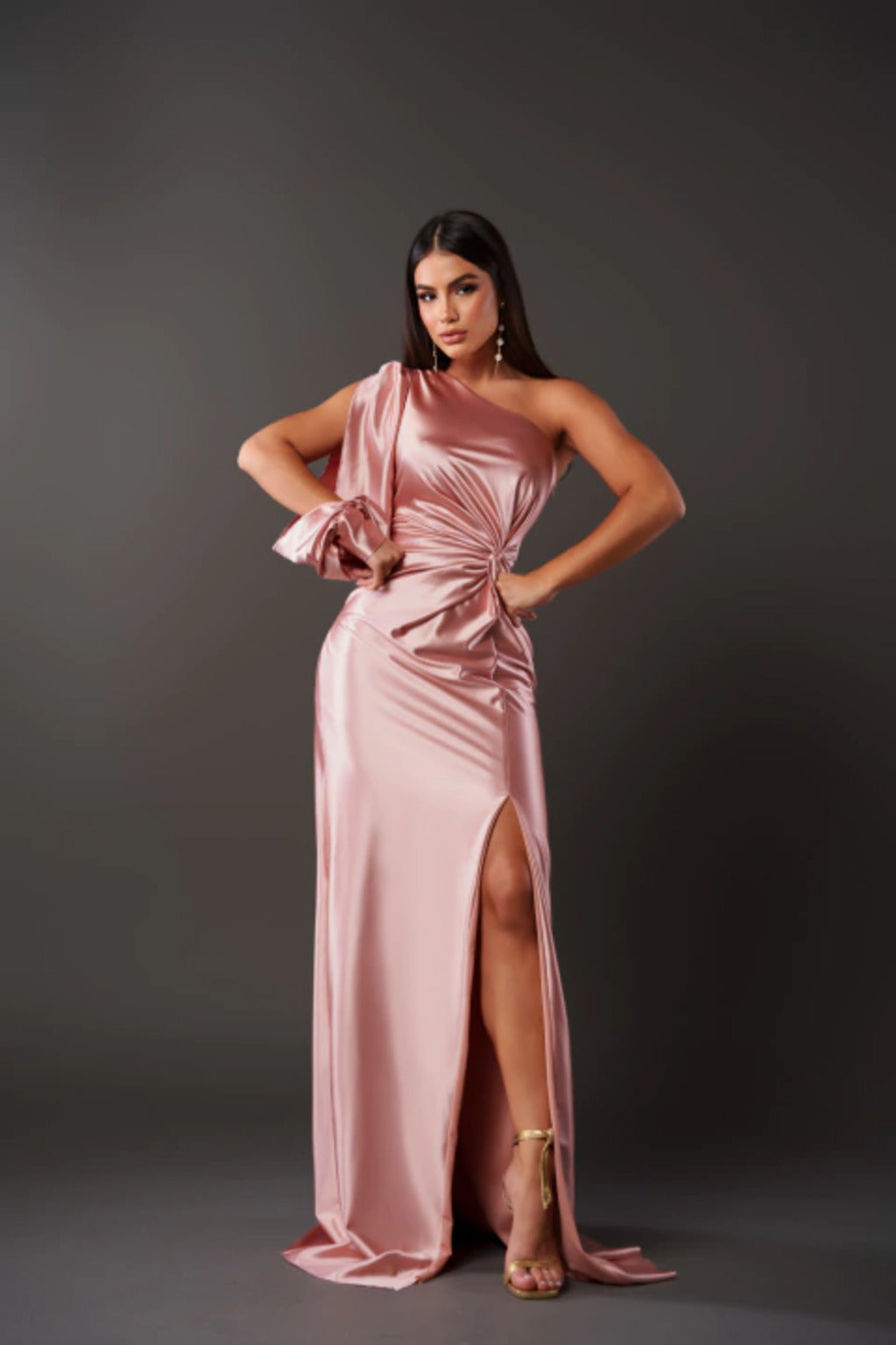Hilda | Elegant Kjole med Finesse